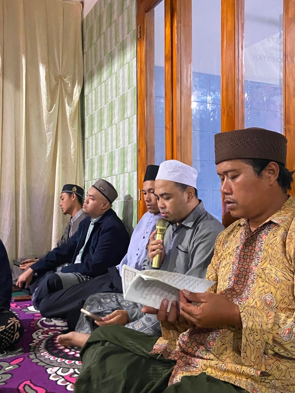 Ustad Abdul Basit Memimpin Barzanji
